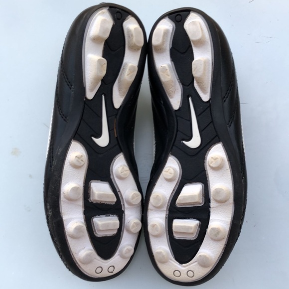 Nike soccer cleats size 12 - Picture 7 of 10